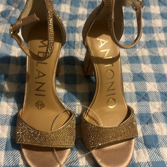 Antonio Melani
Blaire Rhinestone Embellished Hotfix Dress Sandals Dusk Sand - Picture 8 of 12